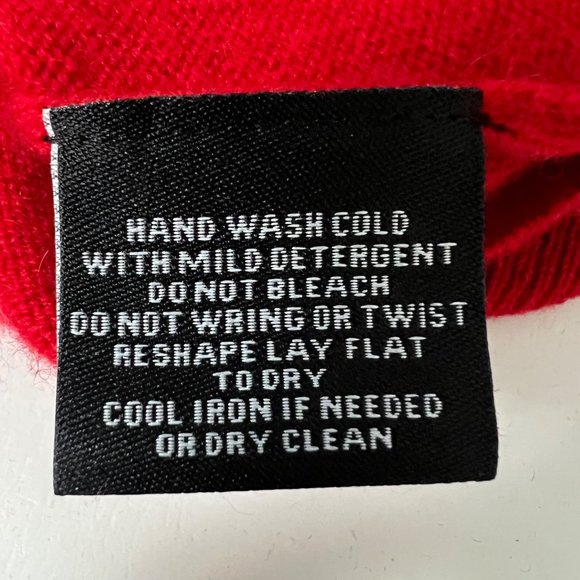 C by Bloomingdales Red Cashmere Cardigan Shell Sweater Set 2 Piece size Small - Picture 12 of 13